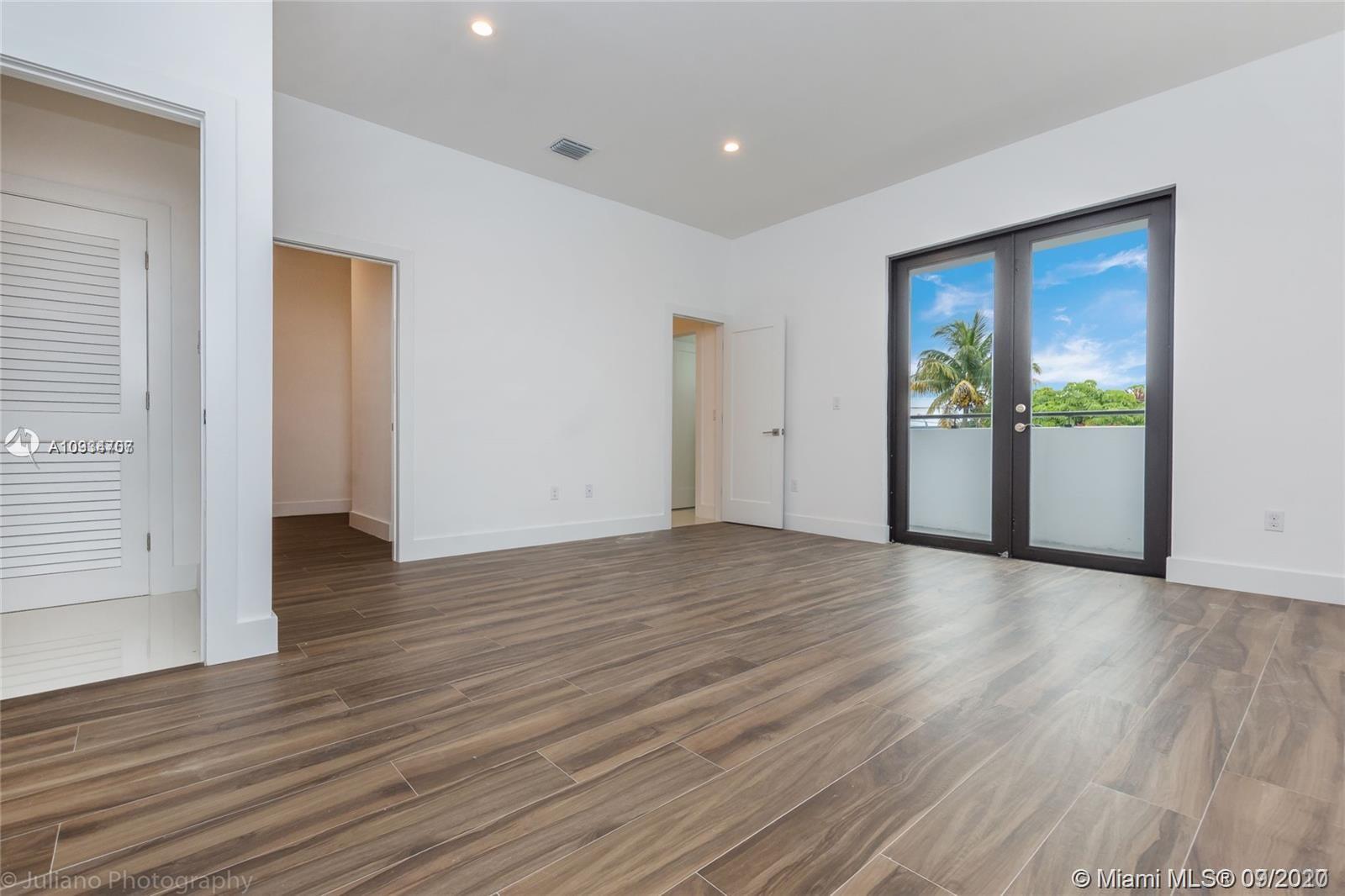 MIAMI GATEWAY AMD - Residential Lease