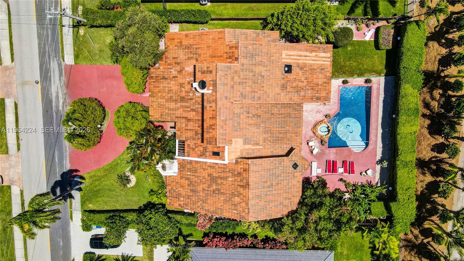 DIPLOMAT GOLF ESTATES - Residential