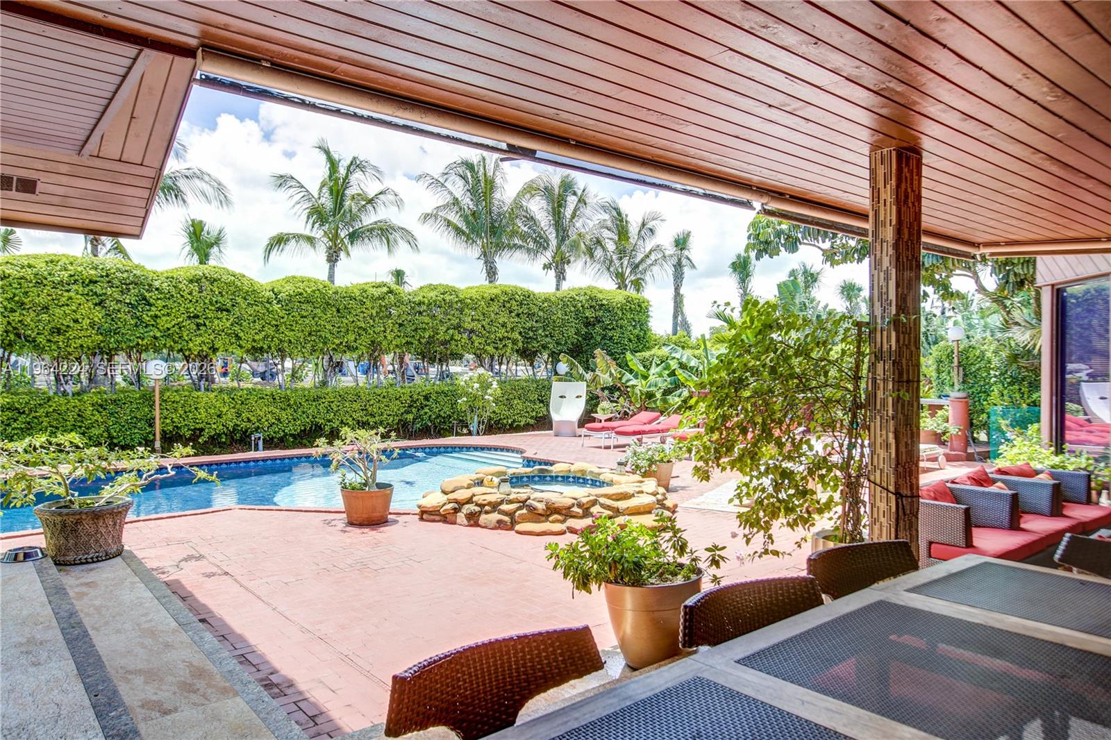 DIPLOMAT GOLF ESTATES - Residential