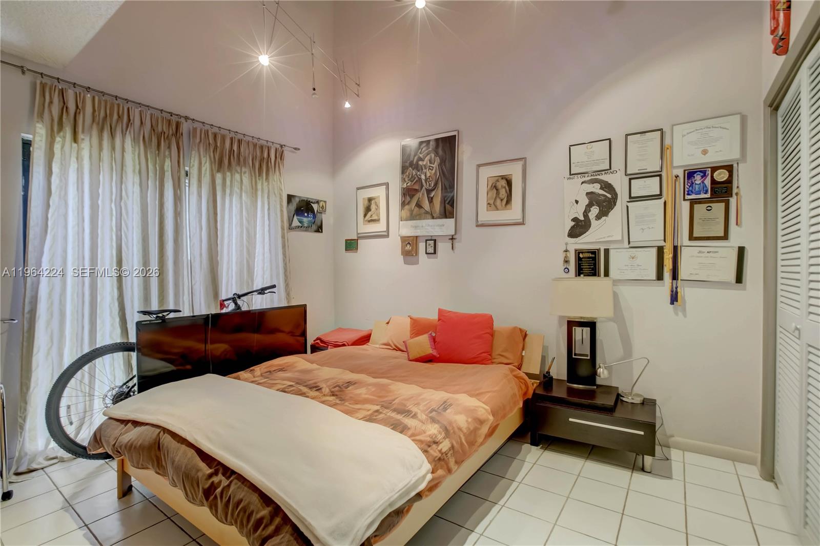 DIPLOMAT GOLF ESTATES - Residential