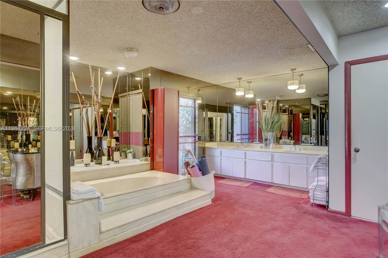 DIPLOMAT GOLF ESTATES - Residential