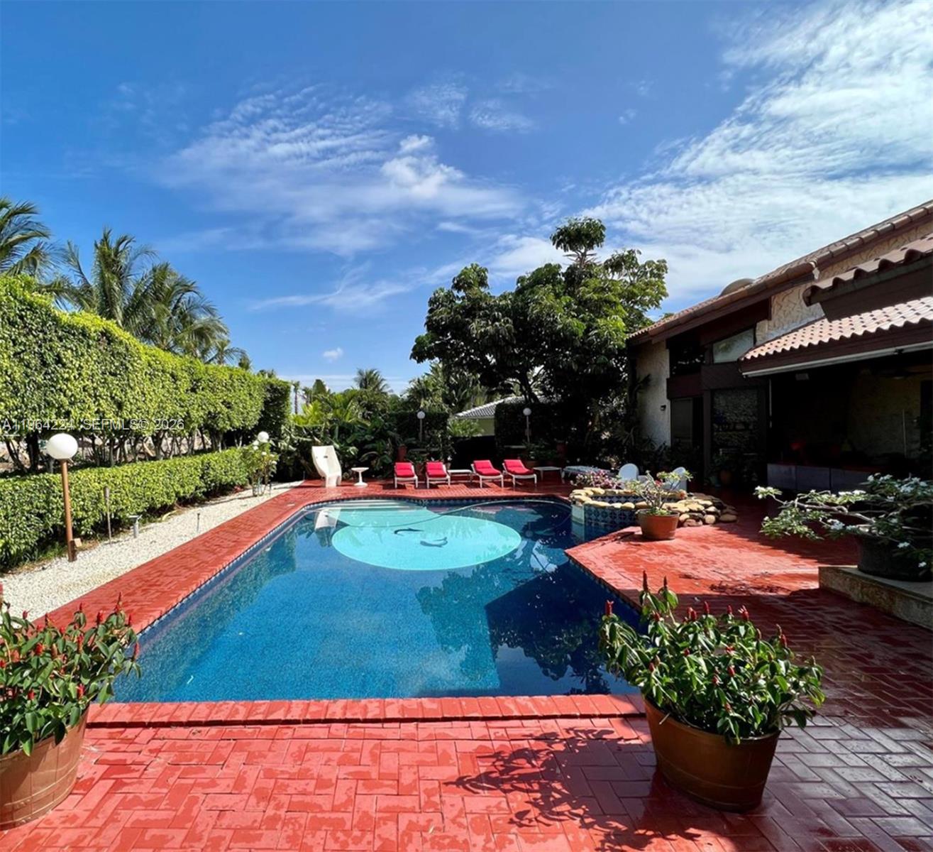 DIPLOMAT GOLF ESTATES - Residential