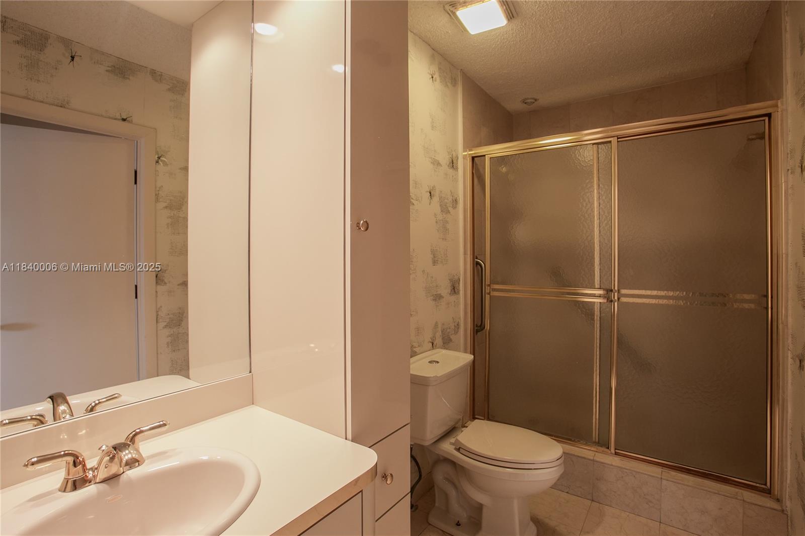 CRICKET CLUB CONDO - Residential