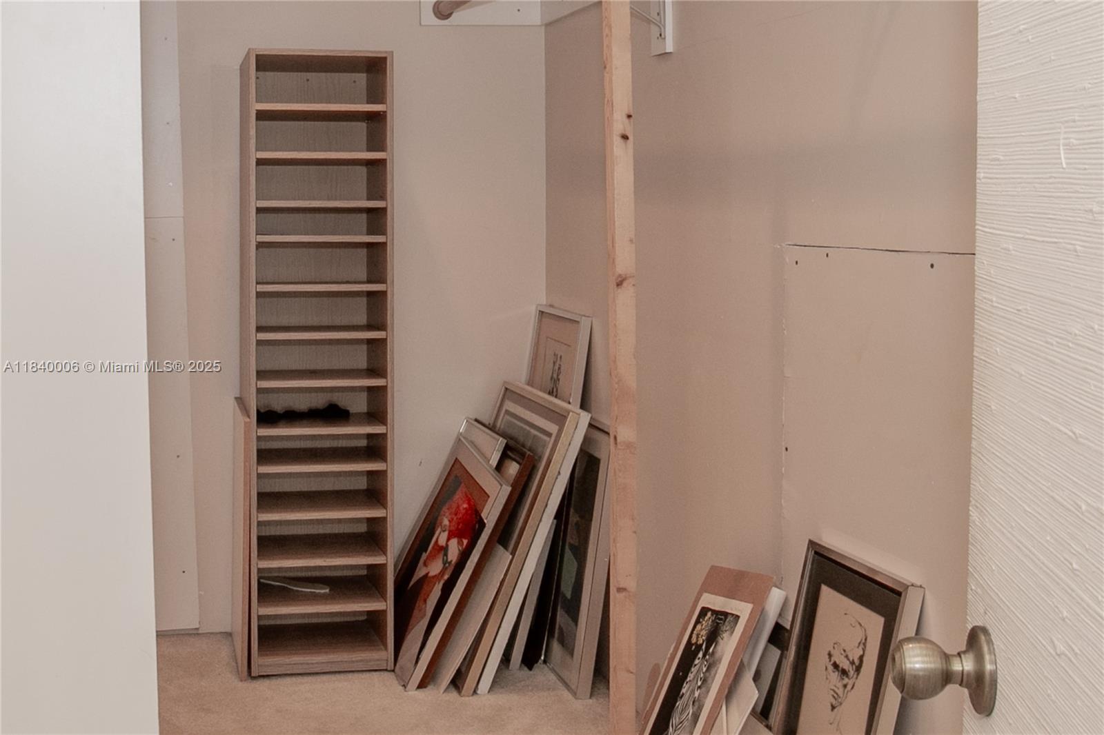 CRICKET CLUB CONDO - Residential