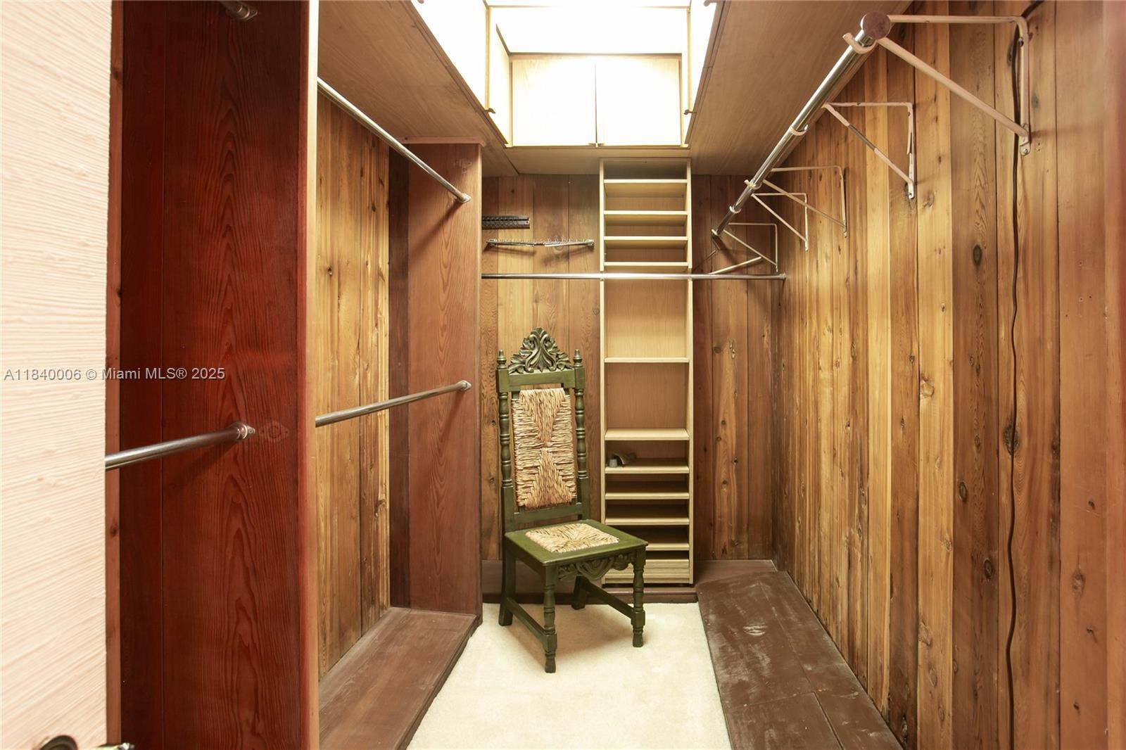 CRICKET CLUB CONDO - Residential