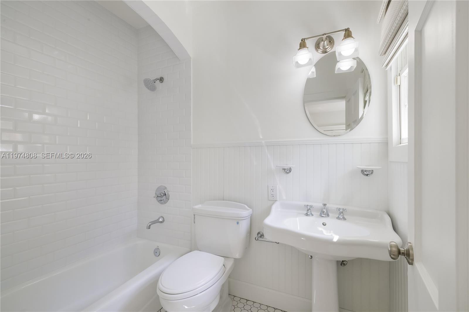 CORAL GABLES COUNTRY CLUB - Residential