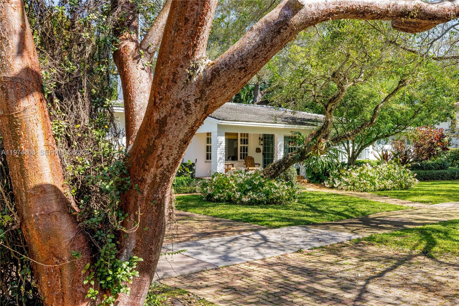 CORAL GABLES COUNTRY CLUB - Residential