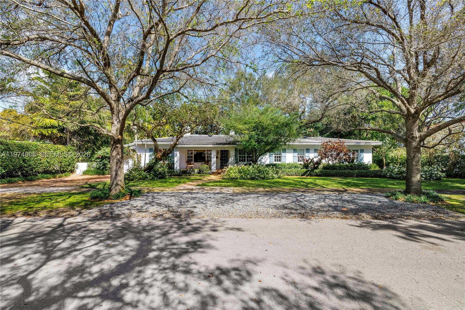 CORAL GABLES COUNTRY CLUB - Residential