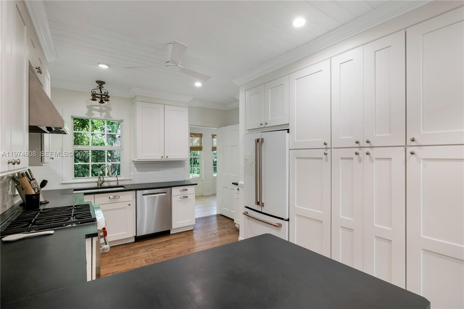 CORAL GABLES COUNTRY CLUB - Residential