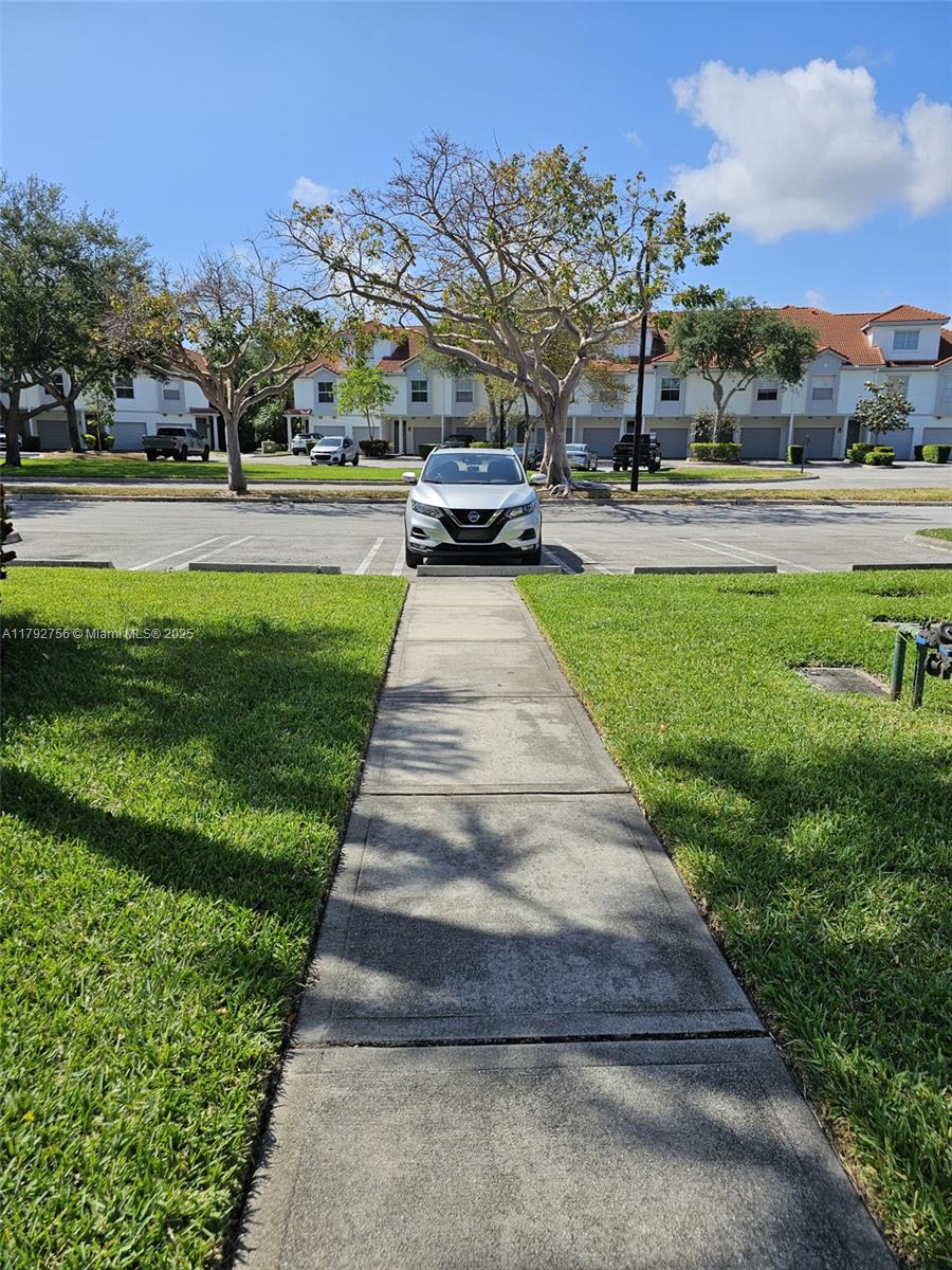 TIERRA VERDE AT DELRAY BE - Residential Lease
