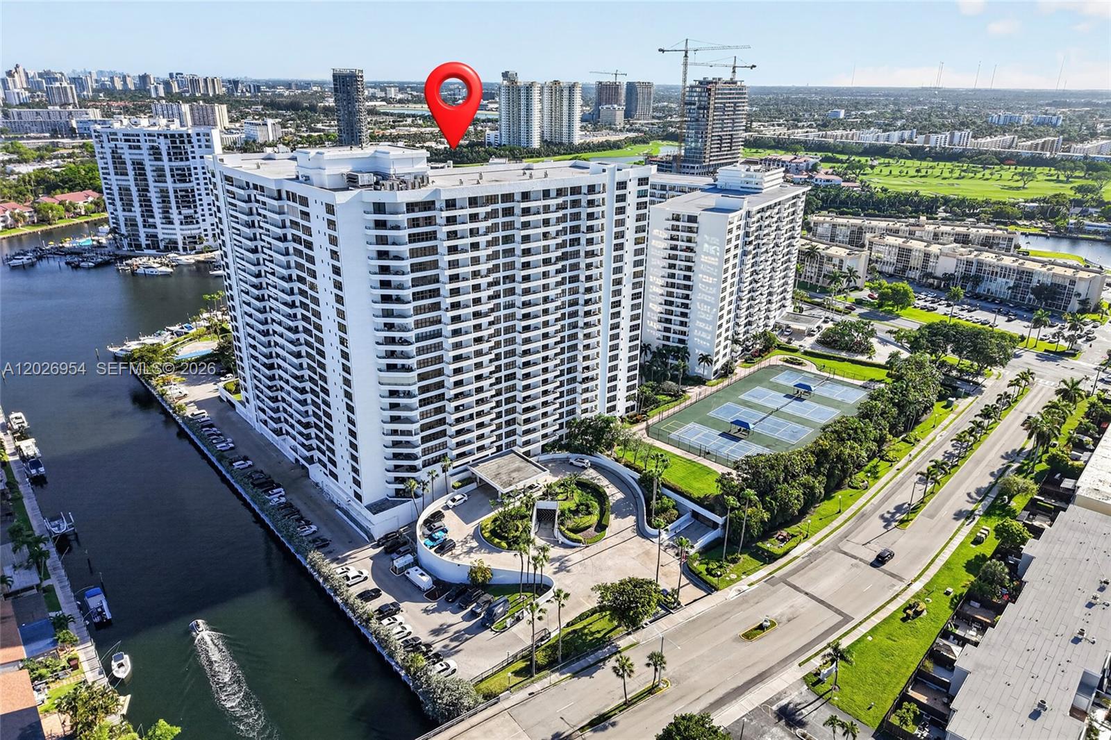 2500 Parkview Dr 1717, Hallandale Beach, FL, 33009/$365,000 1 2500 Parkview Dr 1717