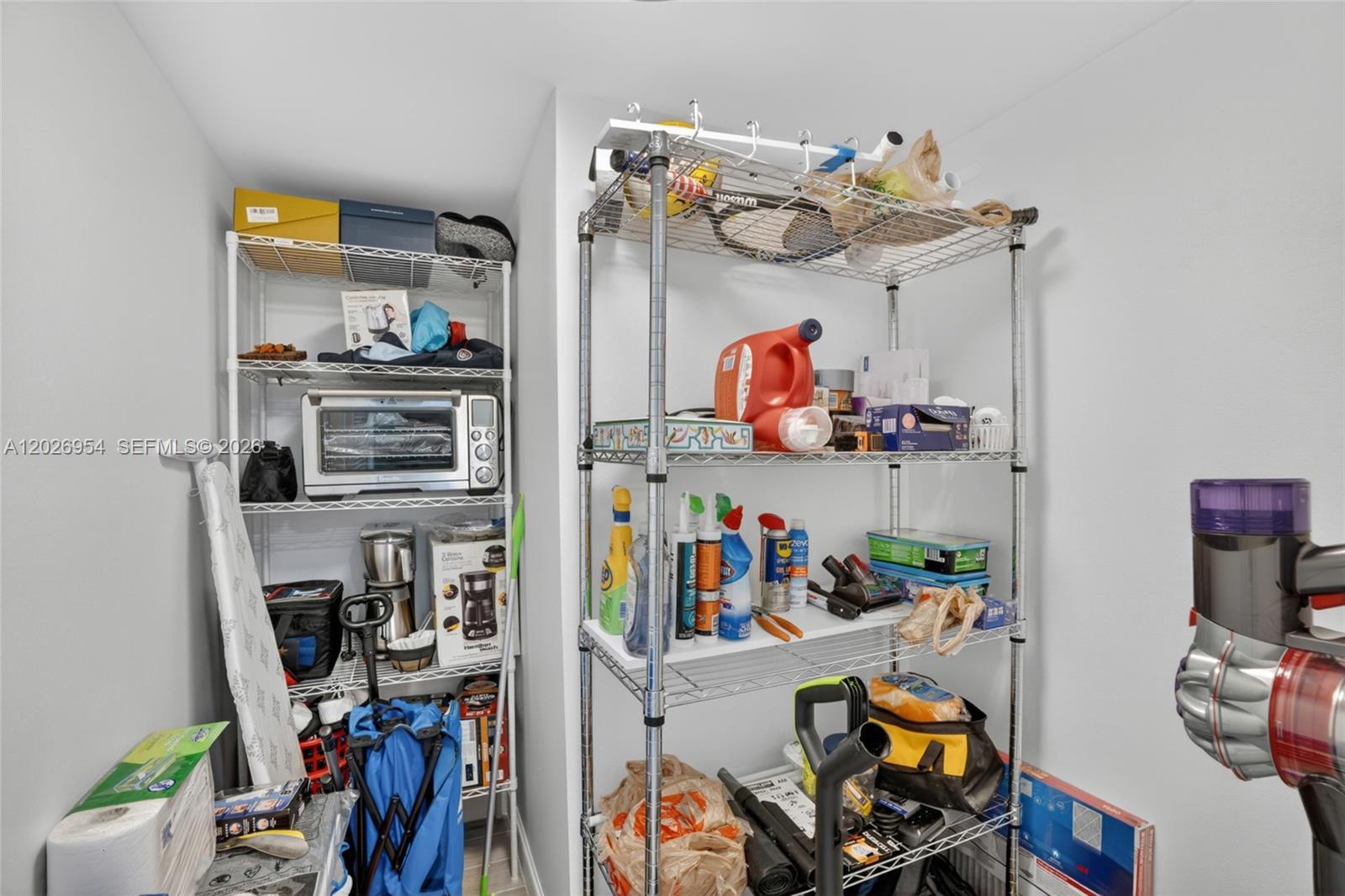 OLYMPUS CONDO PHASE - Residential