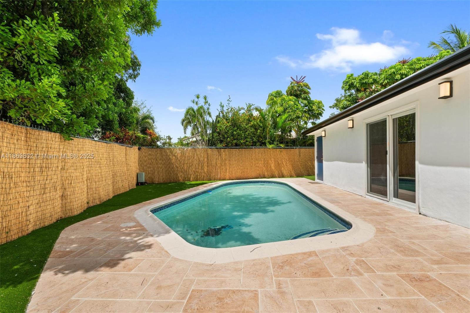 PALM-AIRE VILLAGE 2ND SEC - Residential