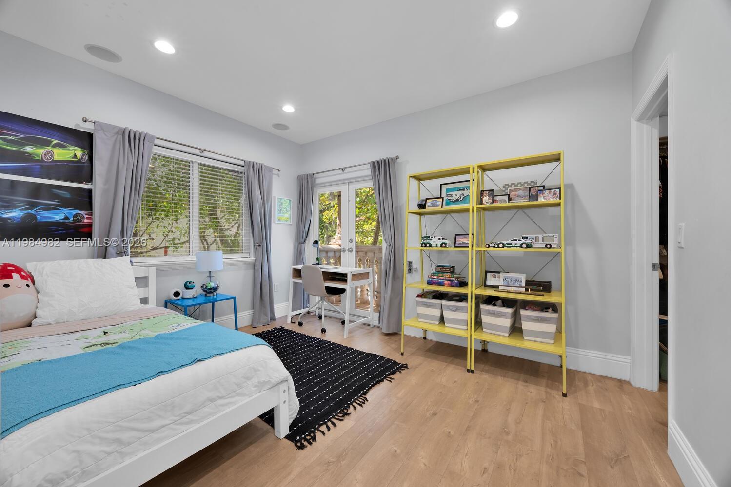 ALLAMANDA GDNS - Residential