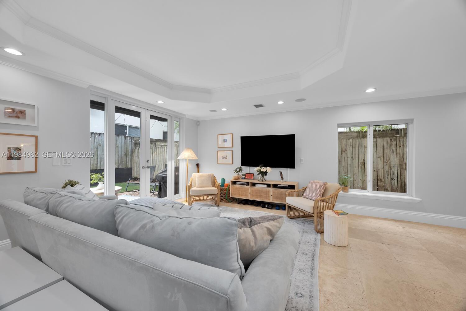 ALLAMANDA GDNS - Residential