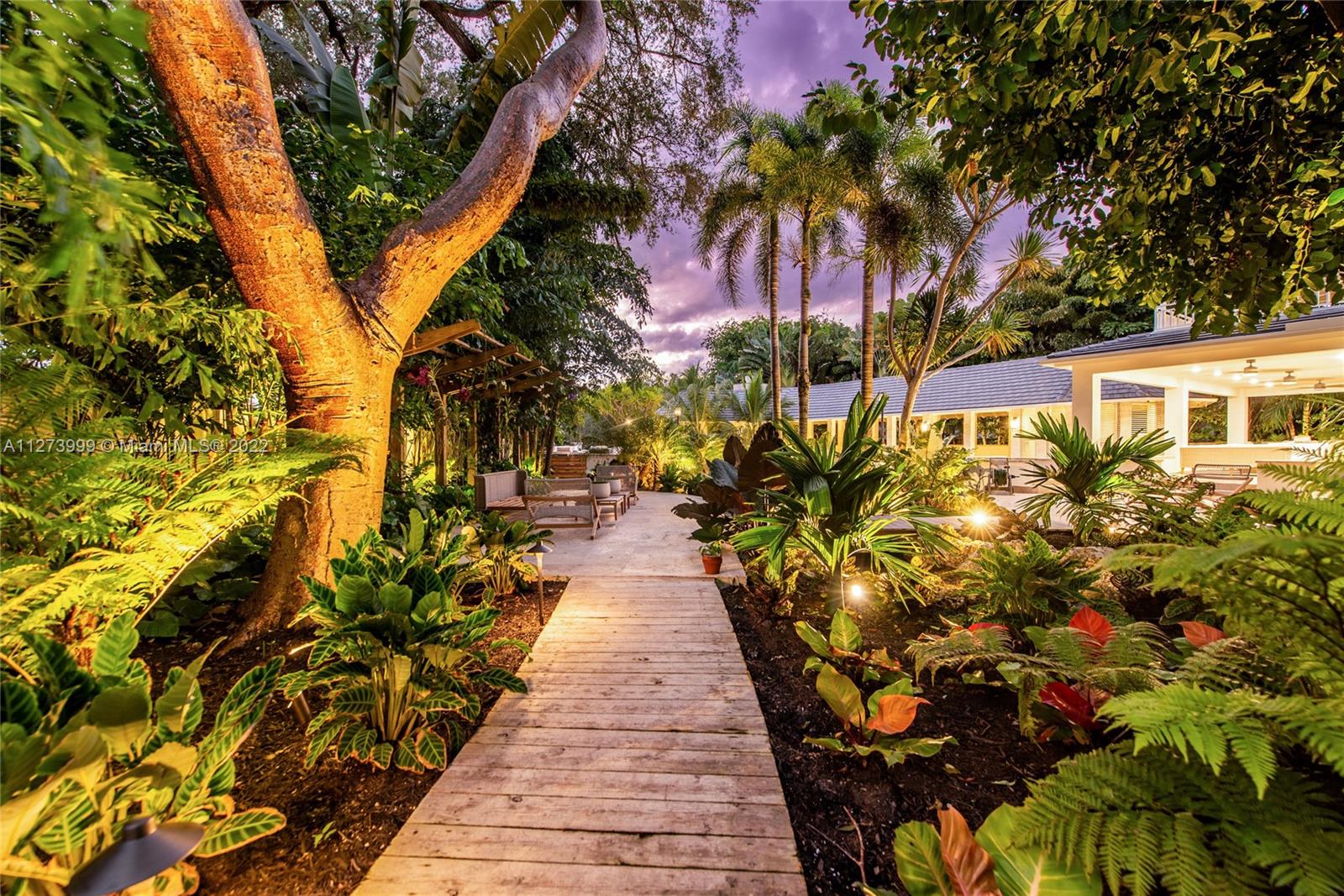 SNAPPER CREEK - Residential