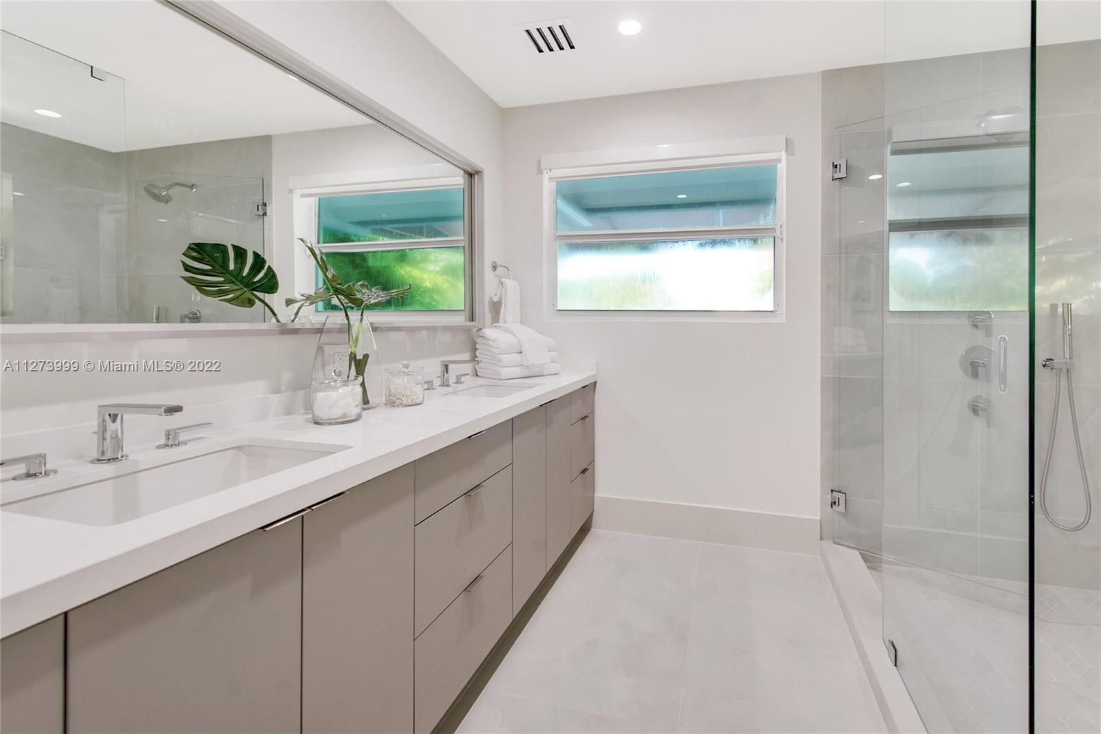 SNAPPER CREEK - Residential