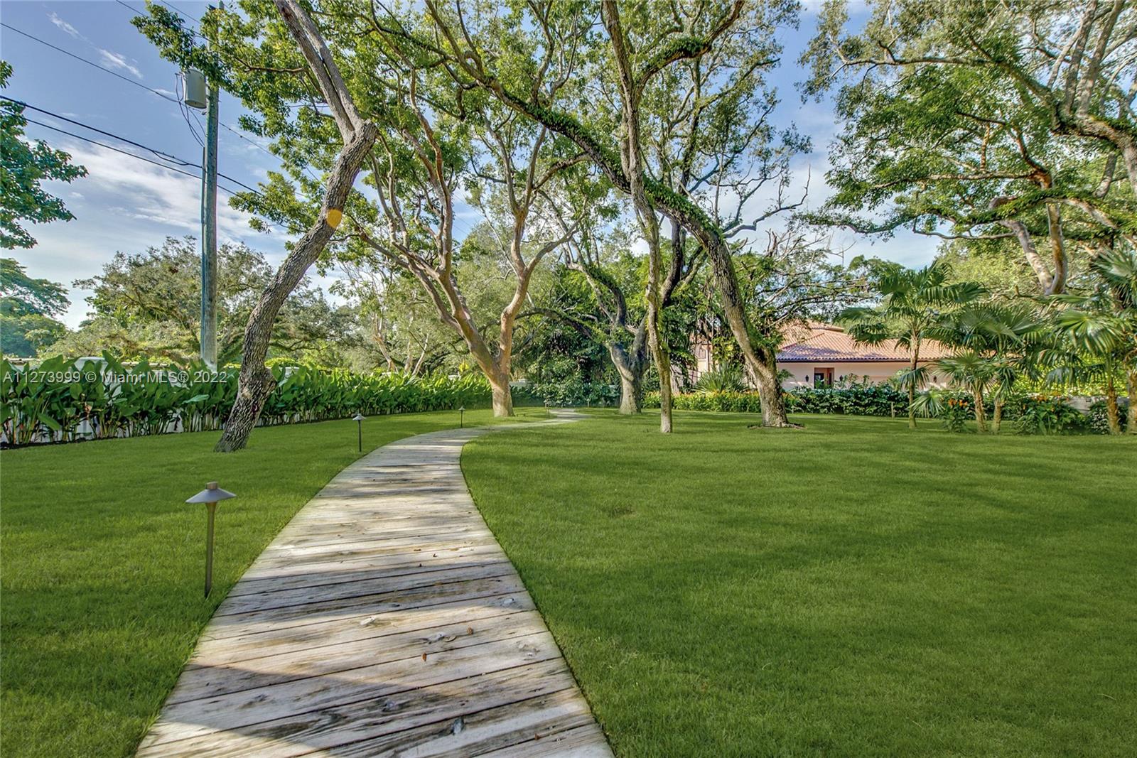 SNAPPER CREEK - Residential