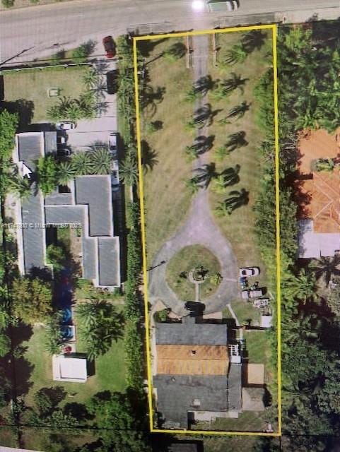Property for Sale at 8550 Miller Dr, Miami, Broward County, Florida - Bedrooms: 5 
Bathrooms: 5  - $1,640,000