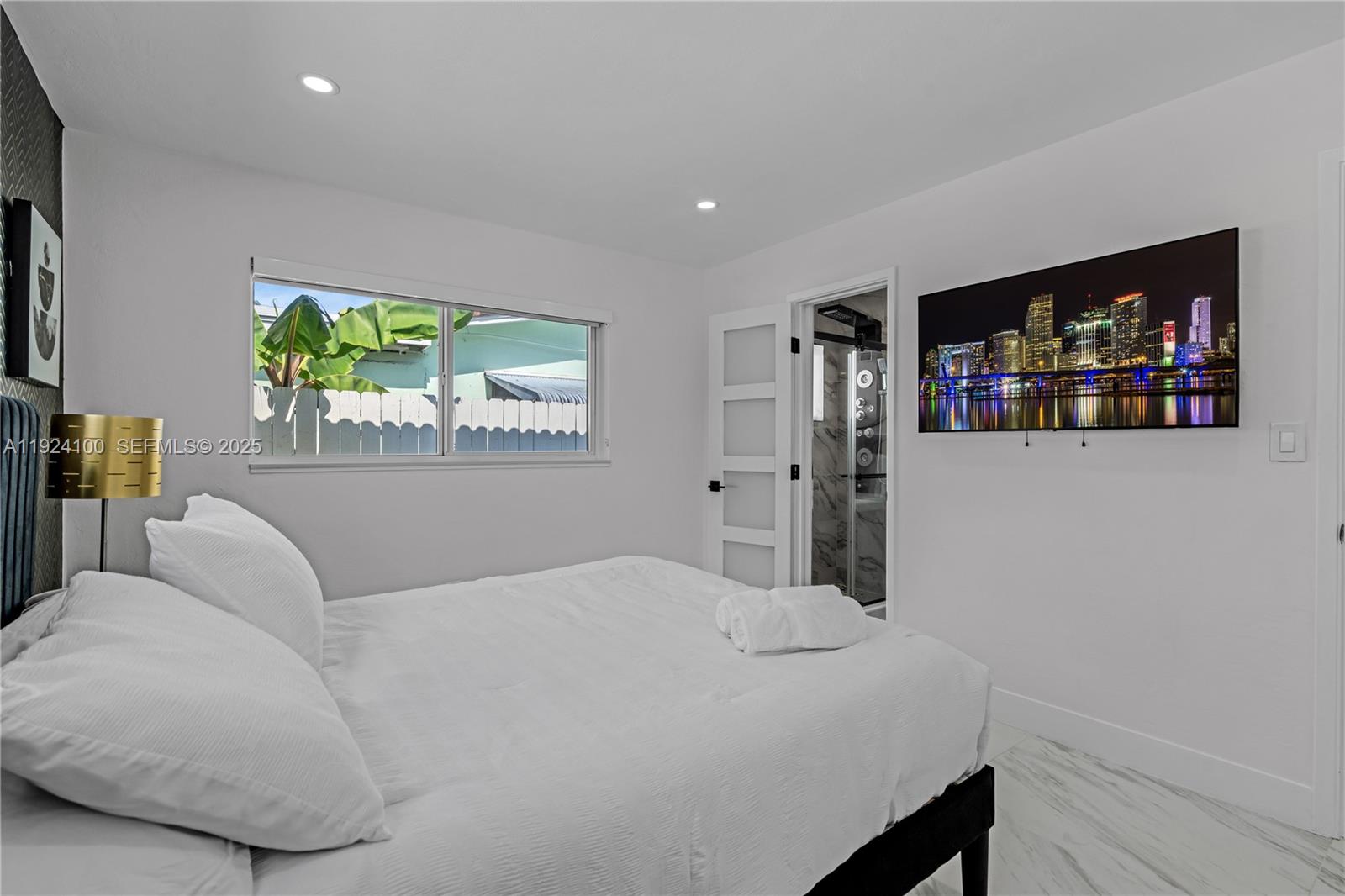 LAUDERDALE PARK 6-33 1/2 - Residential