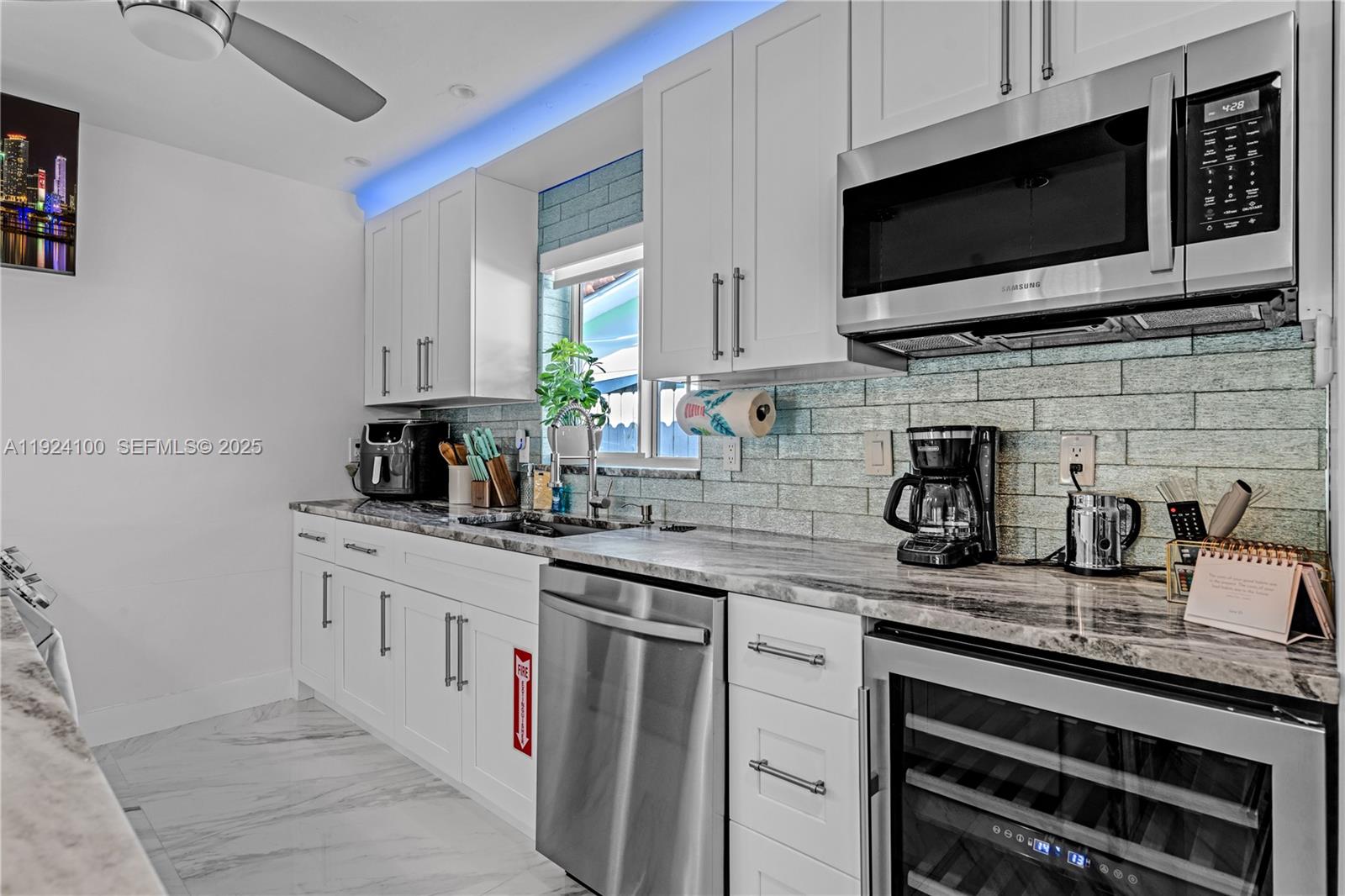 LAUDERDALE PARK 6-33 1/2 - Residential