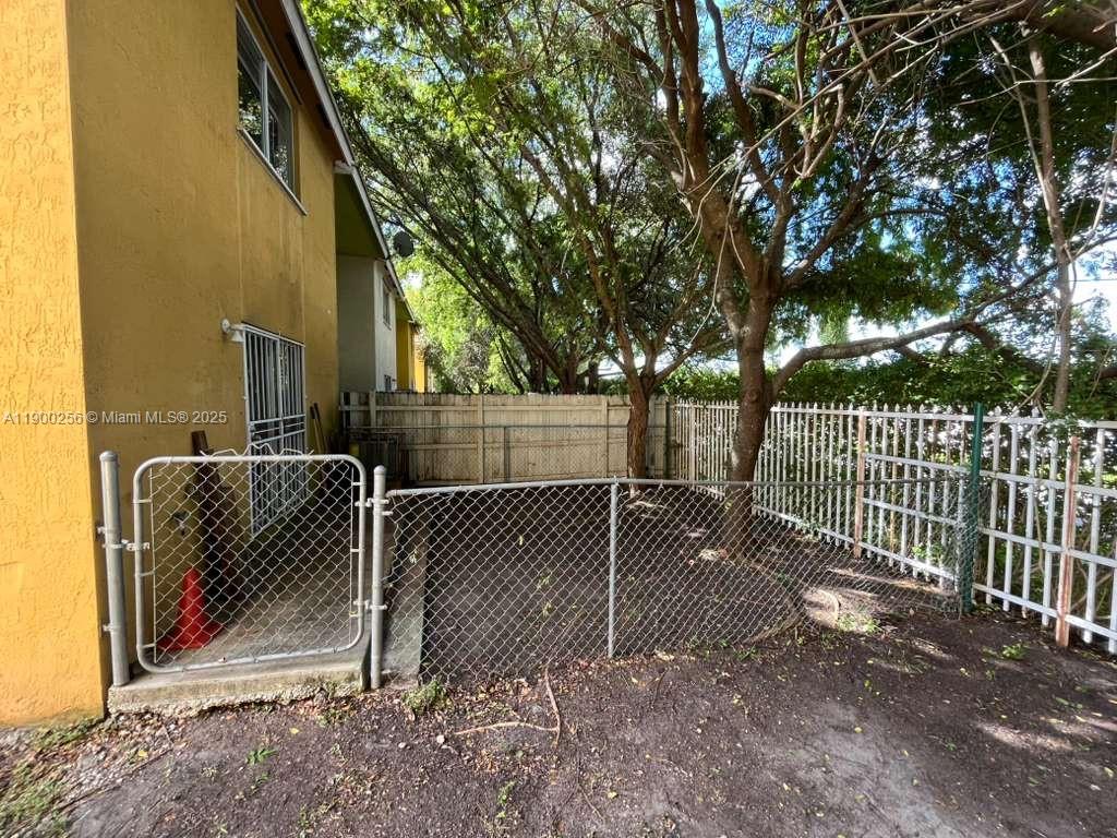 SUPERIOR GARDENS - Residential Lease