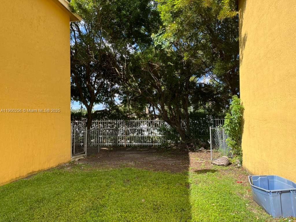 SUPERIOR GARDENS - Residential Lease