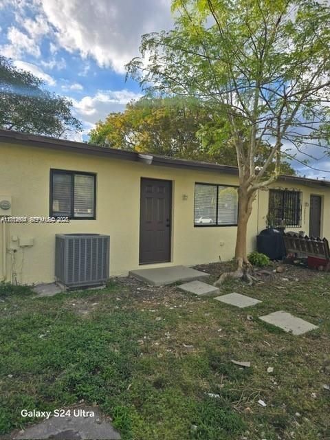 28055 SW 143rd Ct Homestead FL 33033