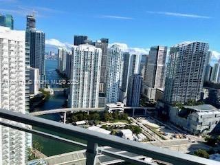 90 SW 3rd St 4001