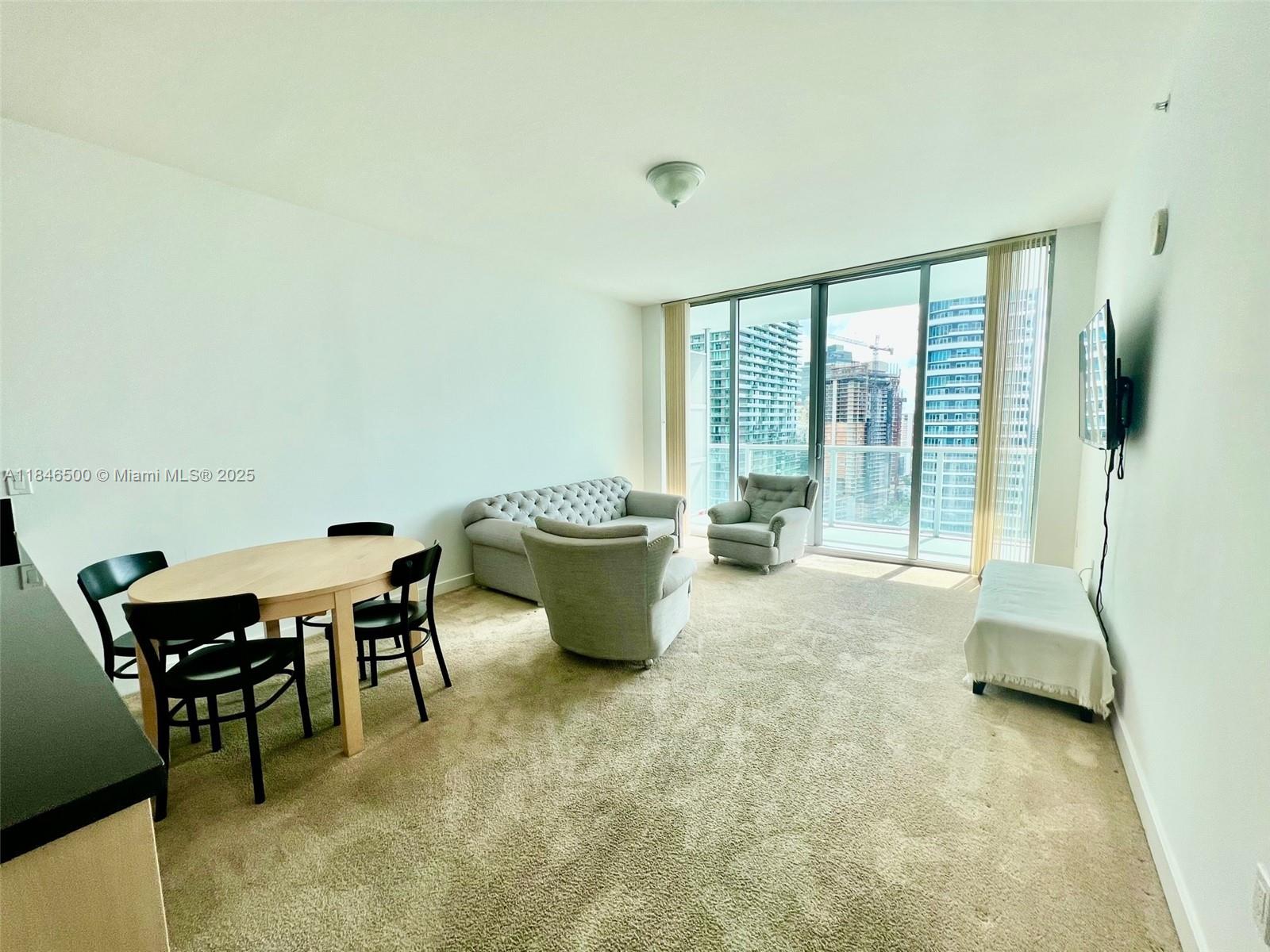79 SW 12th St 3005