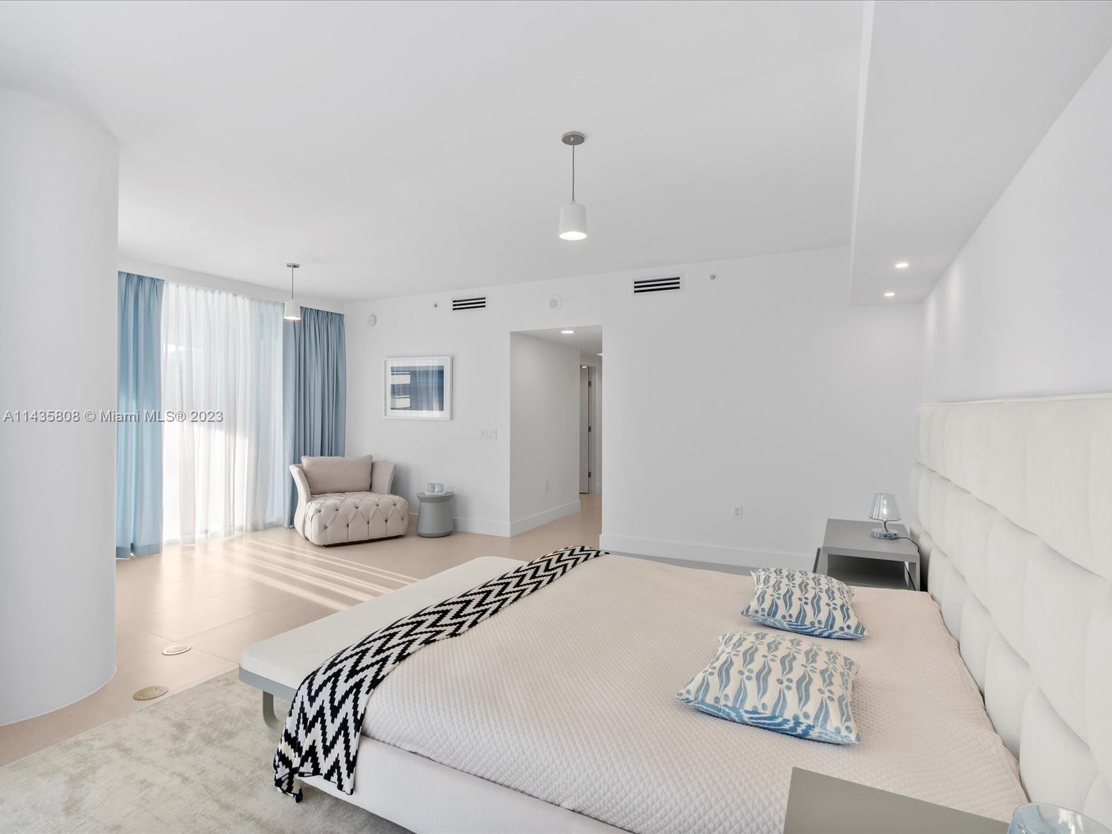 LAS OLAS RIVER HOUSE COND - Residential