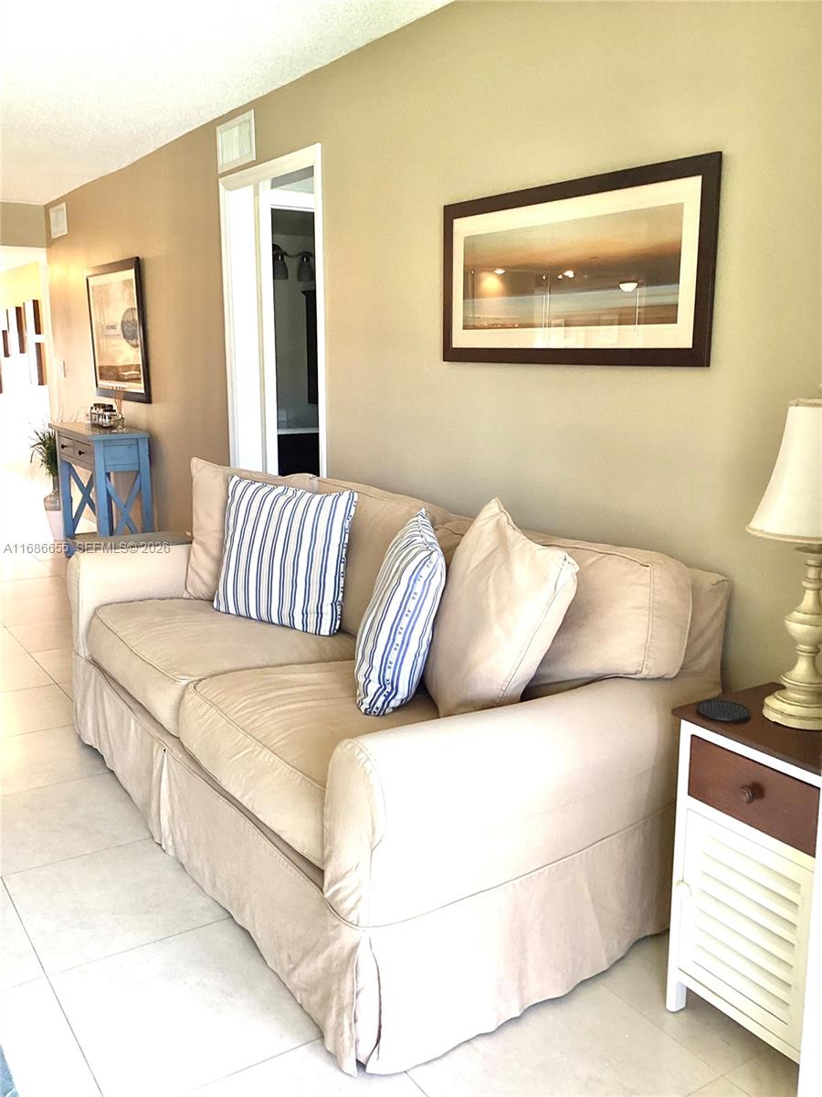 5141 17 AA 1700 - Residential