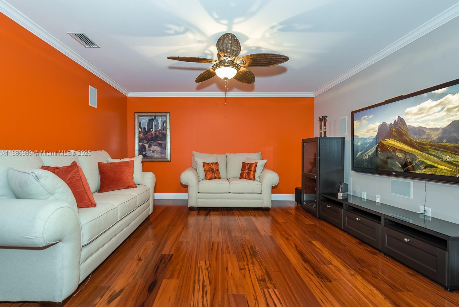 VILLAS OF POSITANO CONDO - Residential Lease