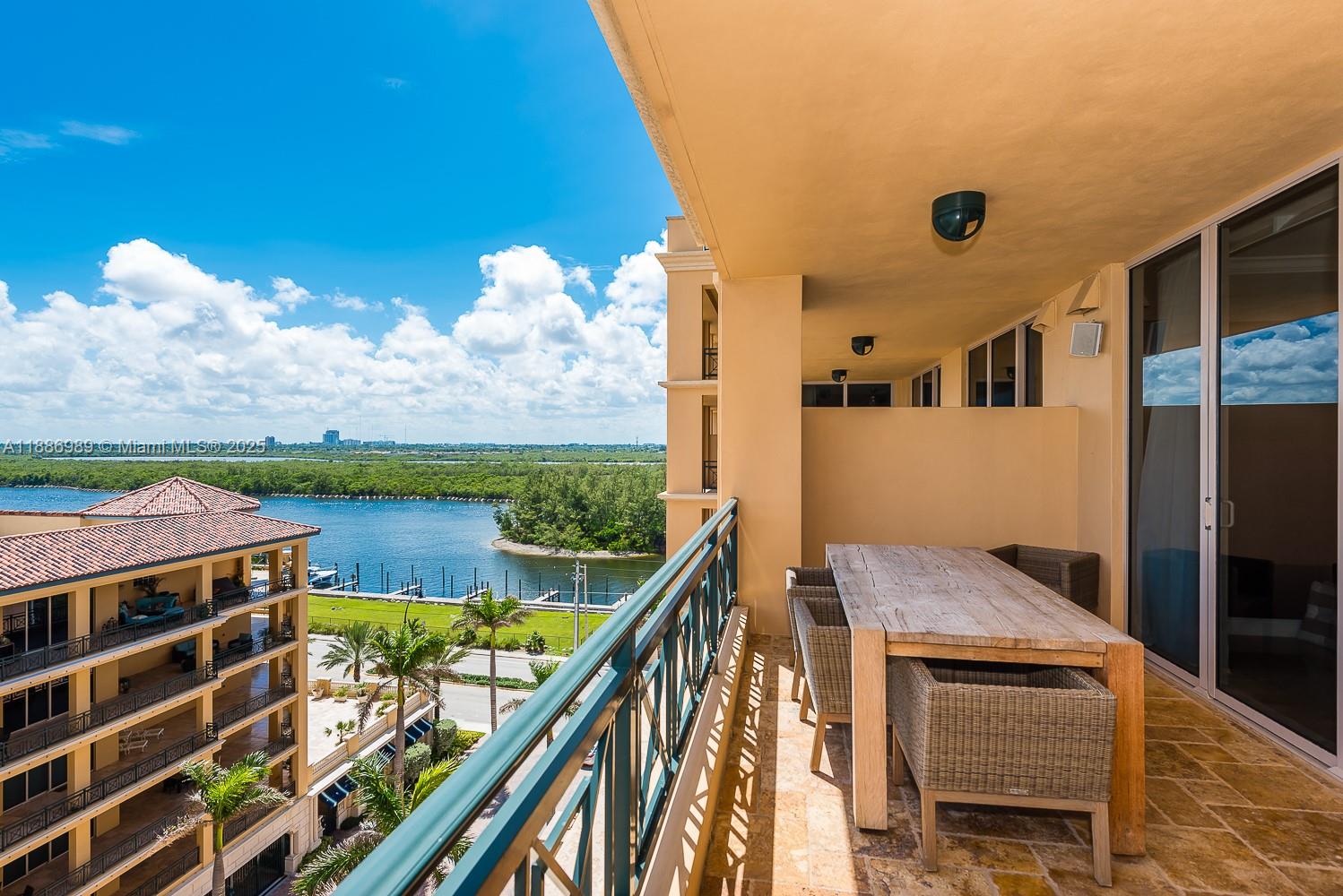 VILLAS OF POSITANO CONDO - Residential Lease