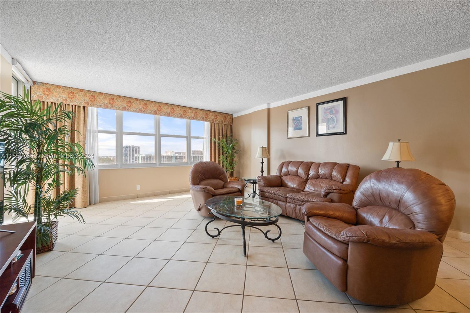 SEA AIR TOWERS CONDO - Residential Lease