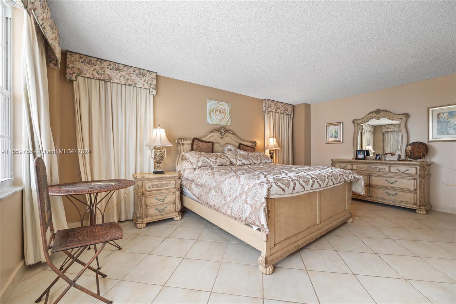 SEA AIR TOWERS CONDO - Residential Lease