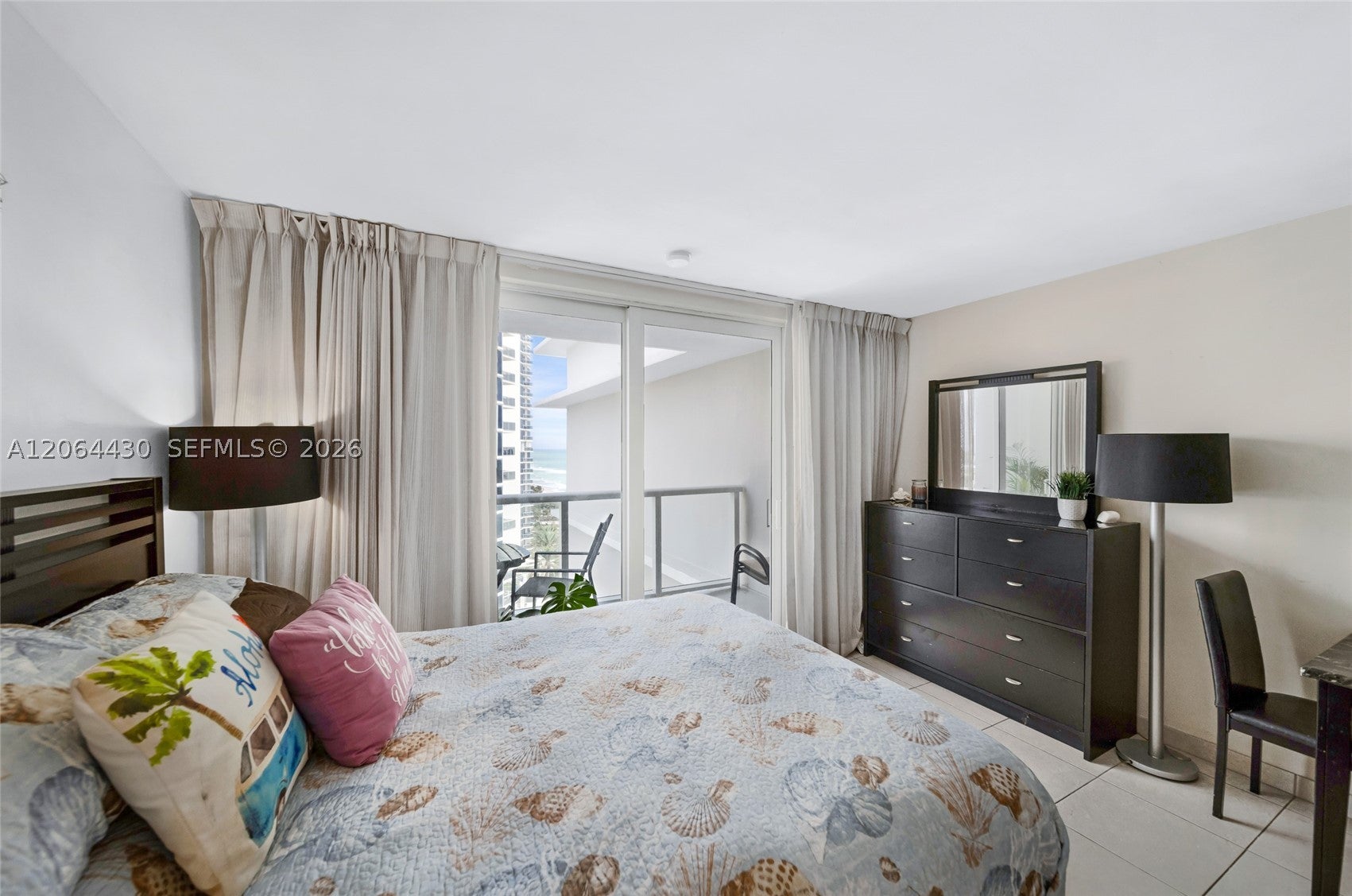 19201 N Collins Ave 1117