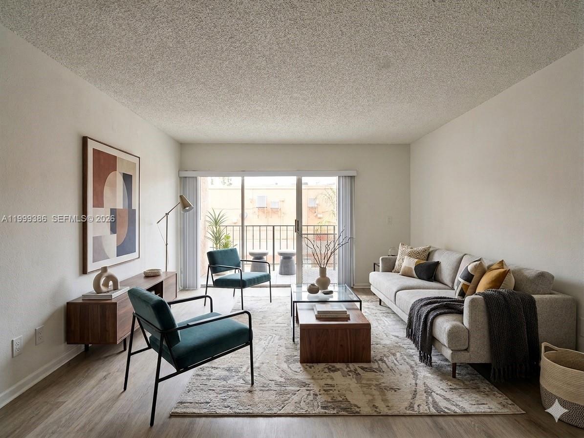 LOS ARBOLES CONDO - Residential