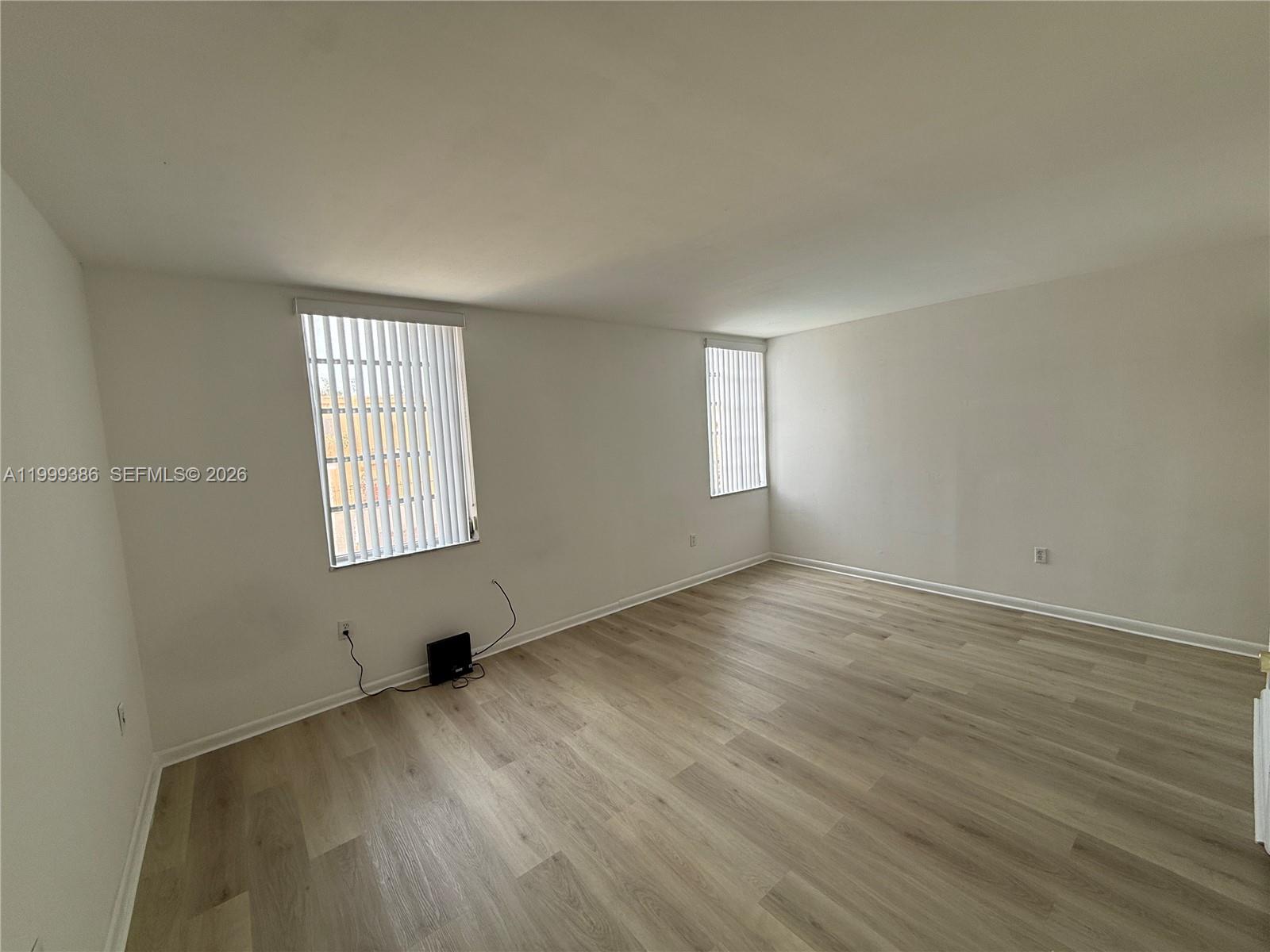 LOS ARBOLES CONDO - Residential