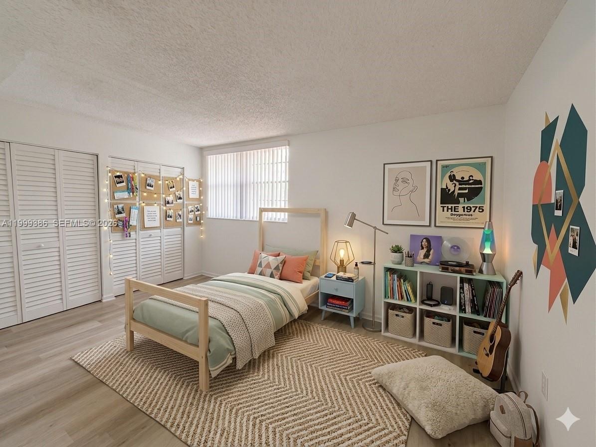 LOS ARBOLES CONDO - Residential