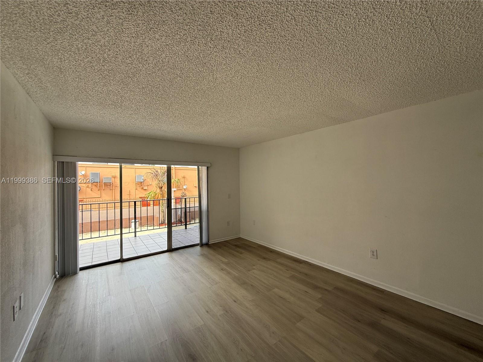 LOS ARBOLES CONDO - Residential