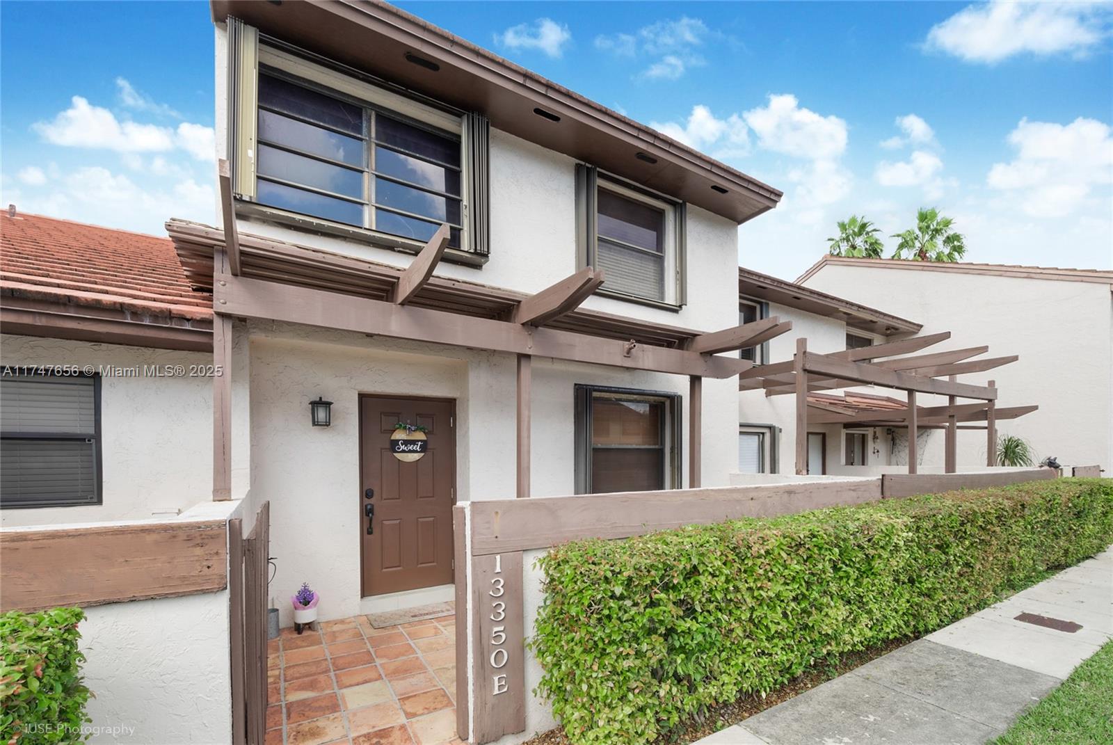 13350 Sw 88th Ter, Miami, Broward County, Florida - 3 Bedrooms  
2 Bathrooms - 