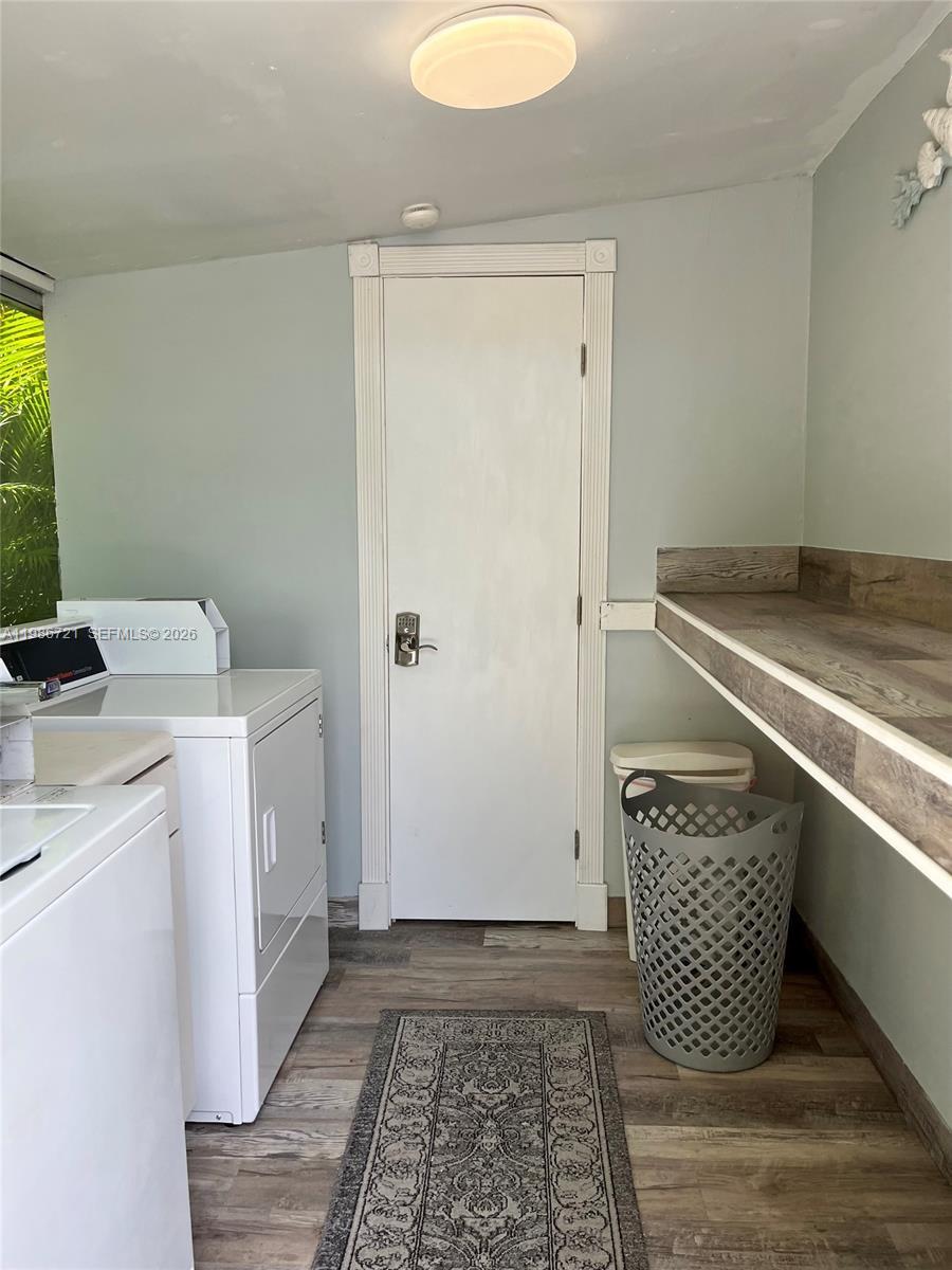 PETITE - Residential Lease