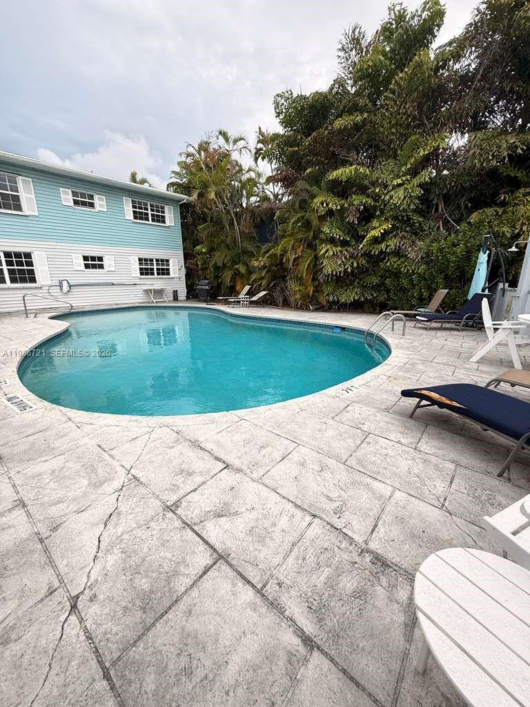 PETITE - Residential Lease