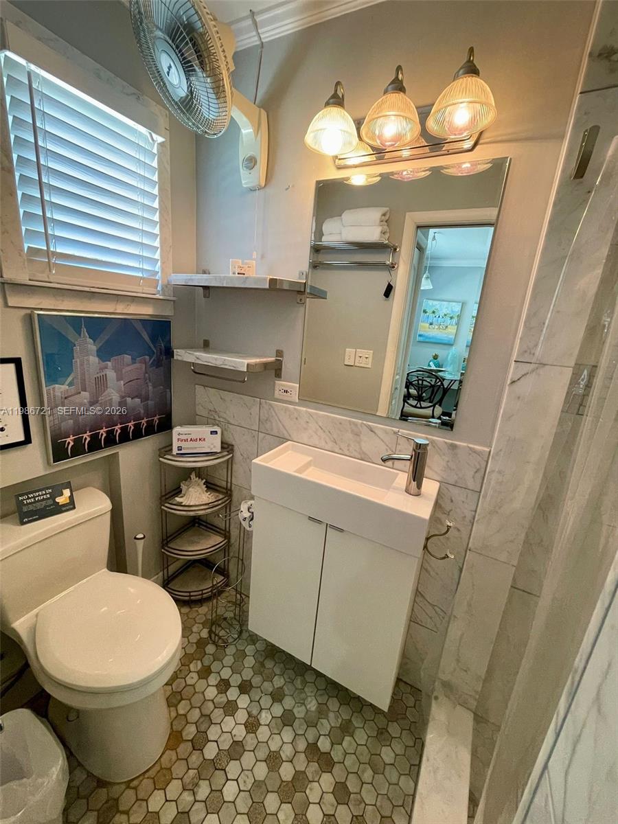 PETITE - Residential Lease