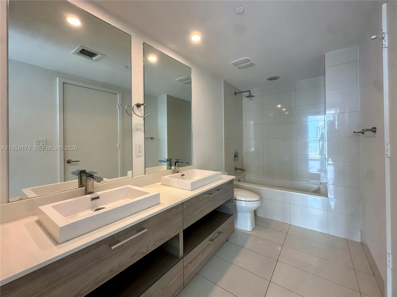 1300 S MIAMI AVENUE CONDO - Residential Lease