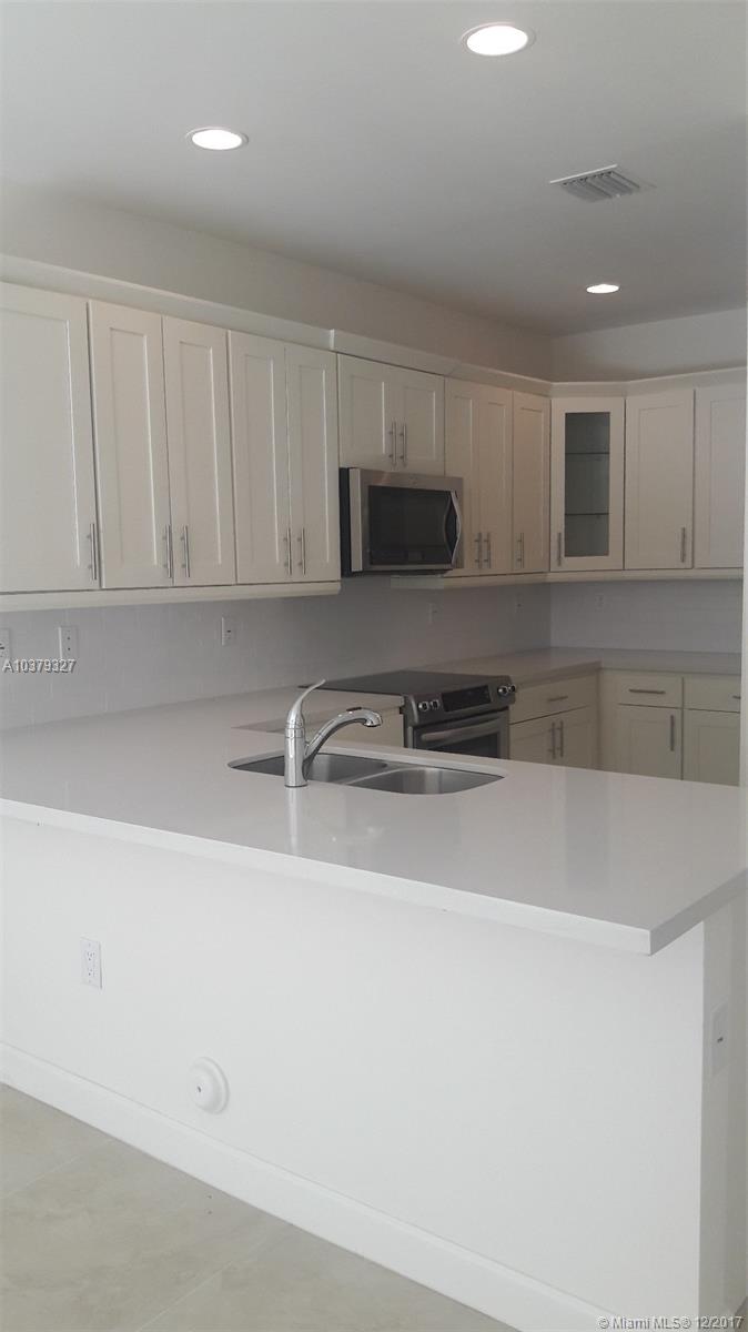 Doral Cay - Residential Lease