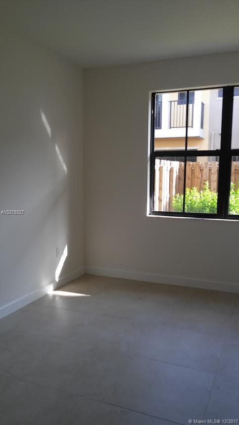 Doral Cay - Residential Lease