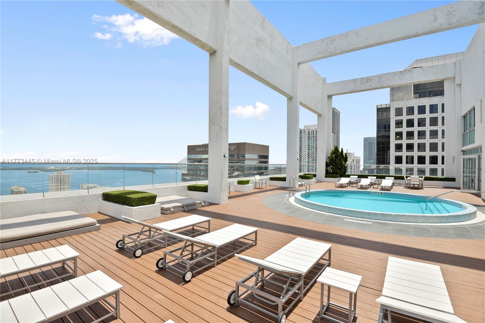 55 Se 6th St 3503, Miami, Broward County, Florida - 2 Bedrooms  
2 Bathrooms - 