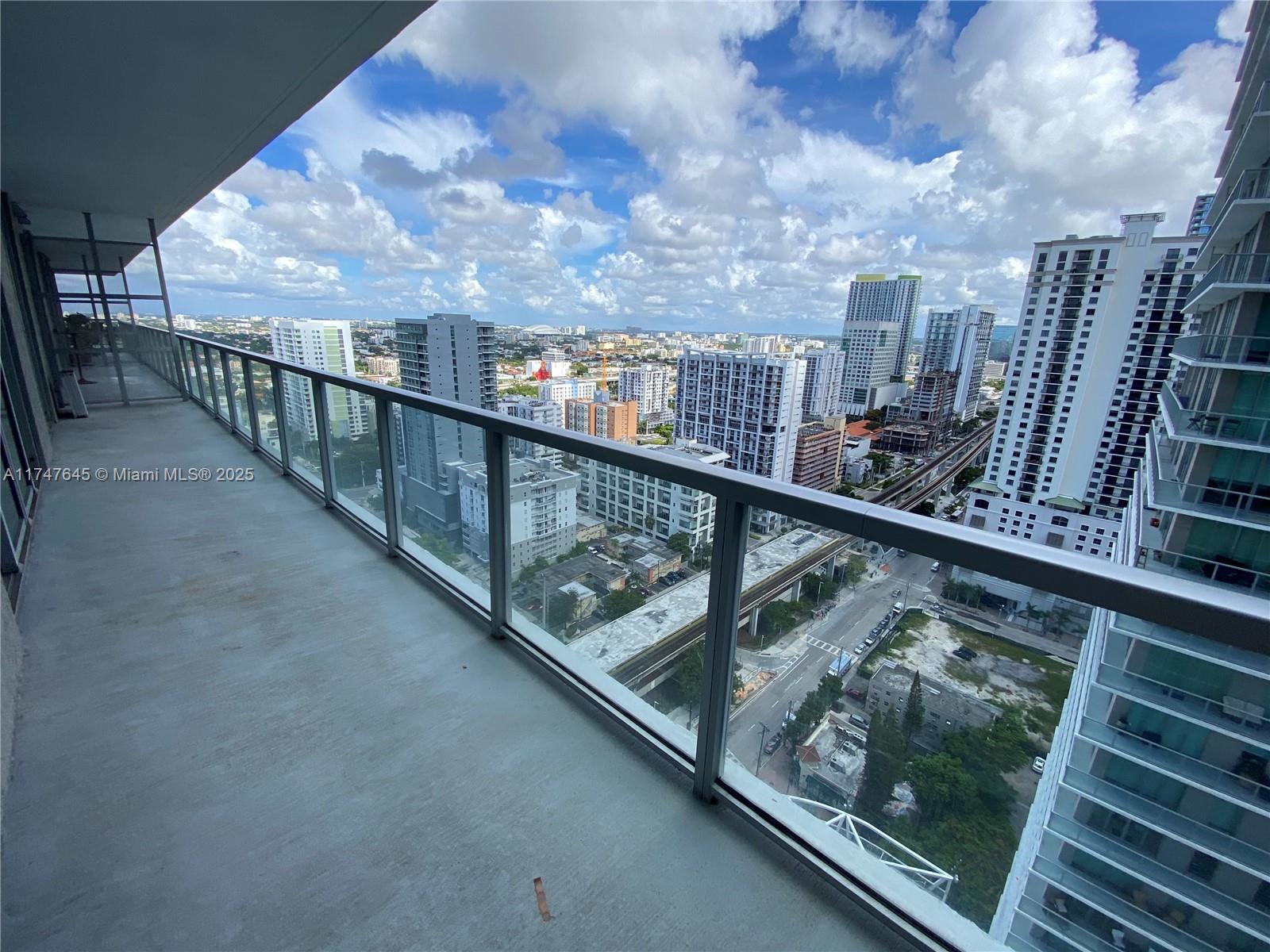 THE AXIS ON BRICKELL COND - Residential Lease